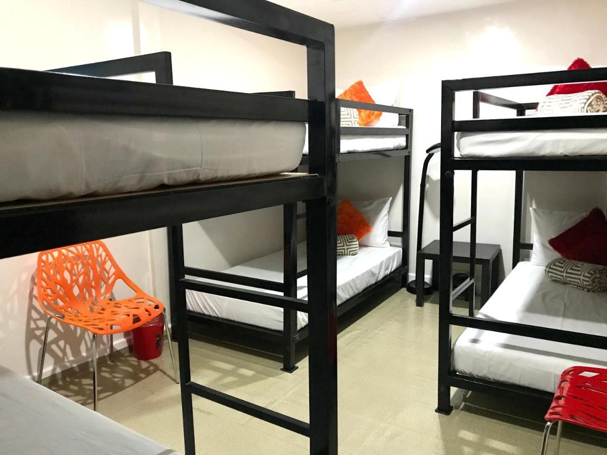 Halfway House Hostel Mactan Cebu Airport Lapu-Lapu City Exteriér fotografie