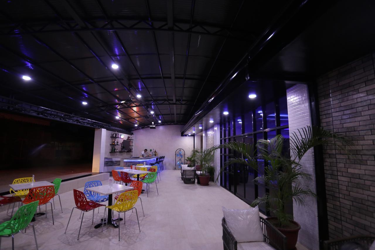 Halfway House Hostel Mactan Cebu Airport Lapu-Lapu City Exteriér fotografie