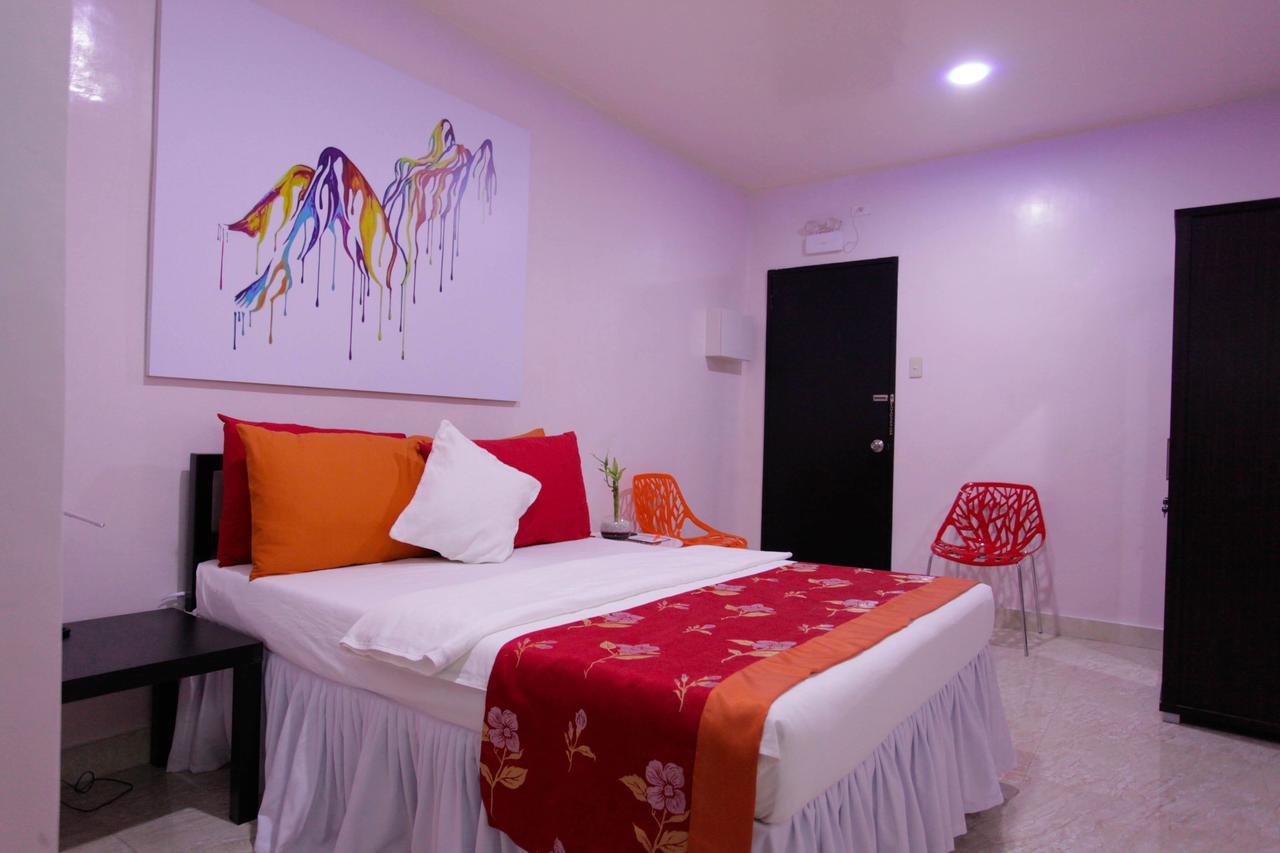 Halfway House Hostel Mactan Cebu Airport Lapu-Lapu City Exteriér fotografie