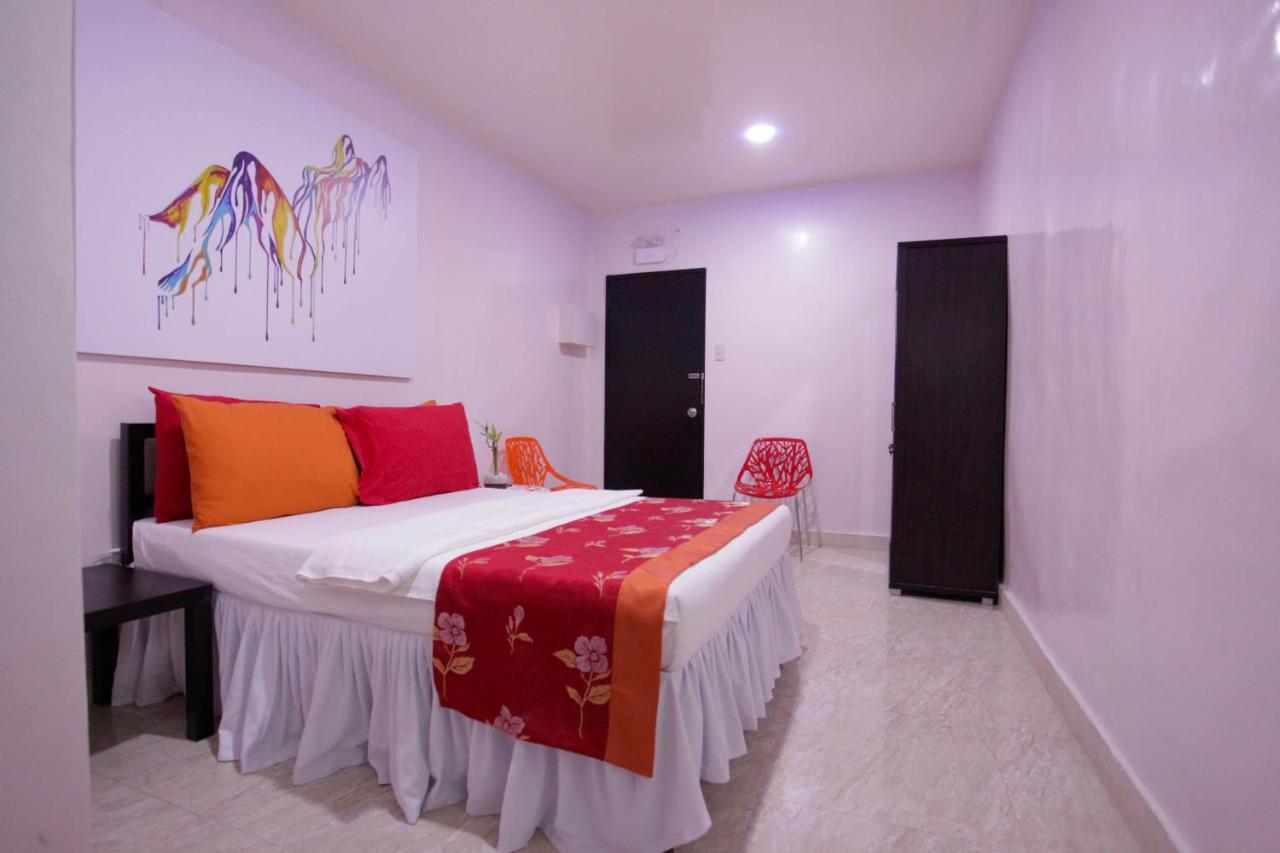 Halfway House Hostel Mactan Cebu Airport Lapu-Lapu City Exteriér fotografie