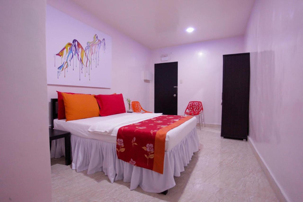 Halfway House Hostel Mactan Cebu Airport Lapu-Lapu City Exteriér fotografie